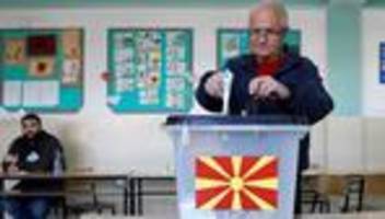Präsidentschaftswahl: Wahl in Nordmazedonien: Oppositionelle gewinnt erste Runde